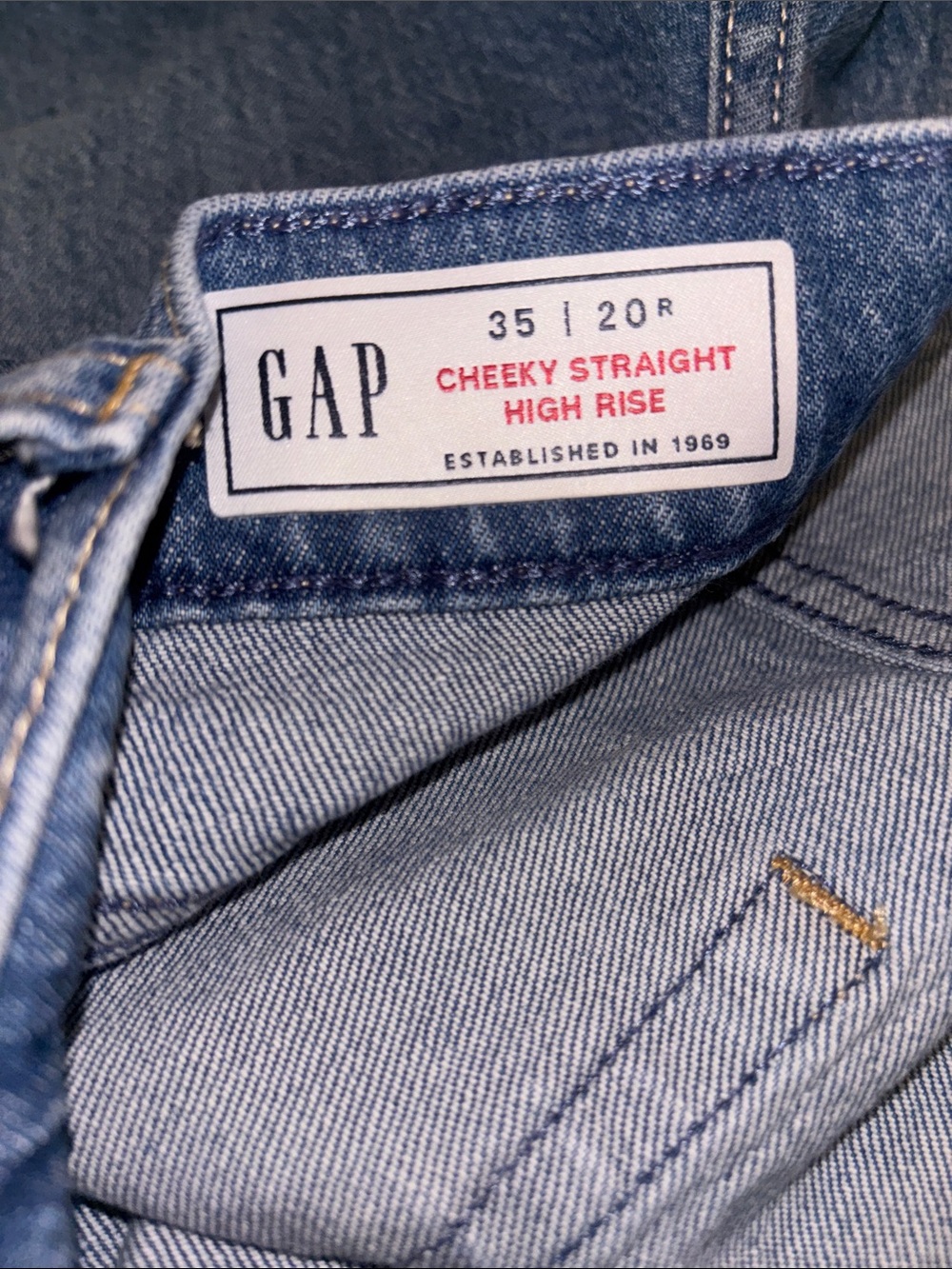 Gap Cheeky Straight High Rise Button Fly Cropped Jeans size 35/20 - Picture 8 of 9